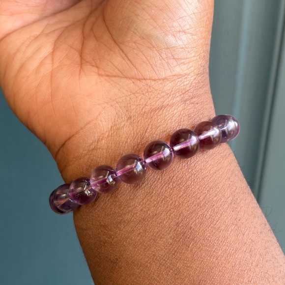 HQ Clear Amethyst Crystal Bracelet 10mm - Picture 9 of 11
